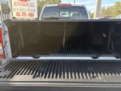 2012 Nissan Frontier SV V6   - Photo 25 - Lecanto, FL 34461