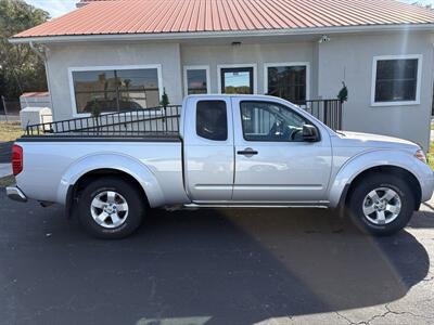 2012 Nissan Frontier SV V6   - Photo 5 - Lecanto, FL 34461