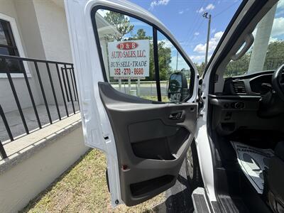 2025 Ford Transit 250 Low Roof - Photo 10 - Lecanto, FL 34461