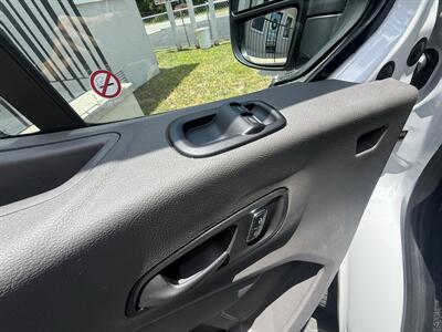 2025 Ford Transit 250 Low Roof - Photo 9 - Lecanto, FL 34461