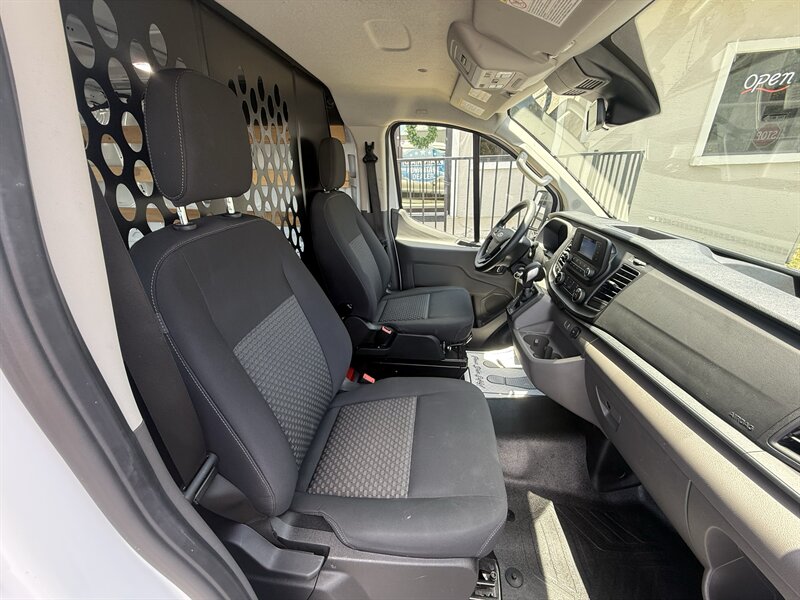 2025 Ford Transit 250 Low Roof - Photo 19 - Lecanto, FL 34461