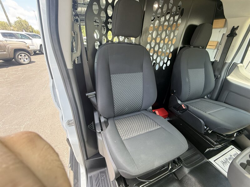 2025 Ford Transit 250 Low Roof - Photo 20 - Lecanto, FL 34461