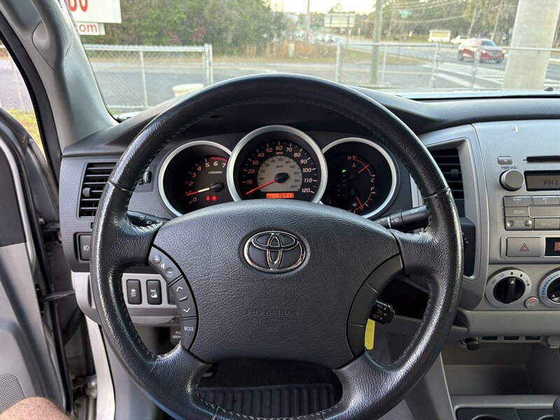 2010 Toyota Tacoma V6 SR5 TRD OFF ROAD - Photo 10 - Lecanto, FL 34461