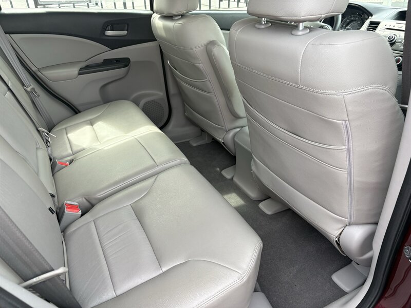 2012 Honda CR-V LX - Photo 17