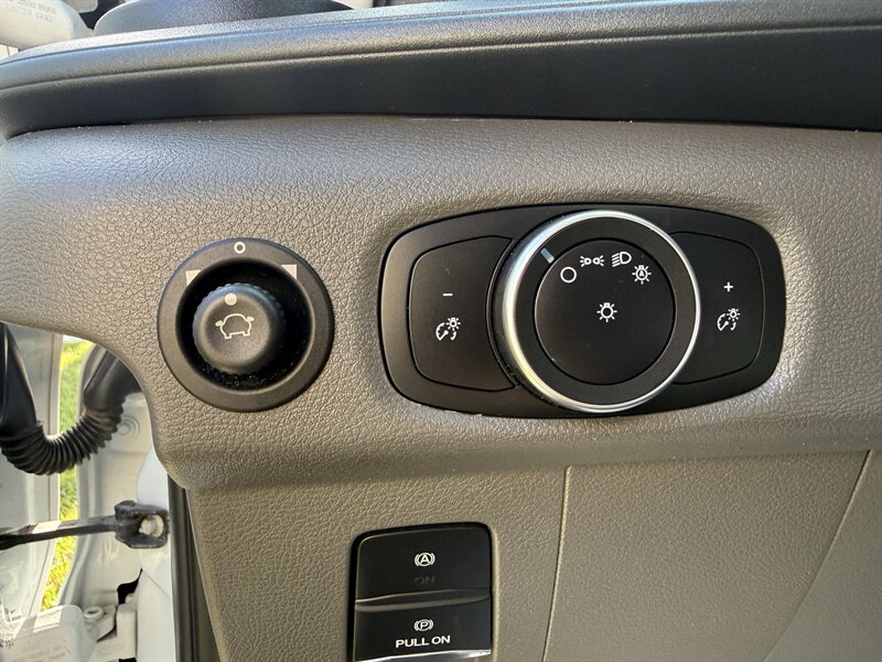 2021 Ford Transit 350 XL 15 Passenger High Roof Ecoboost - Photo 13 - Lecanto, FL 34461