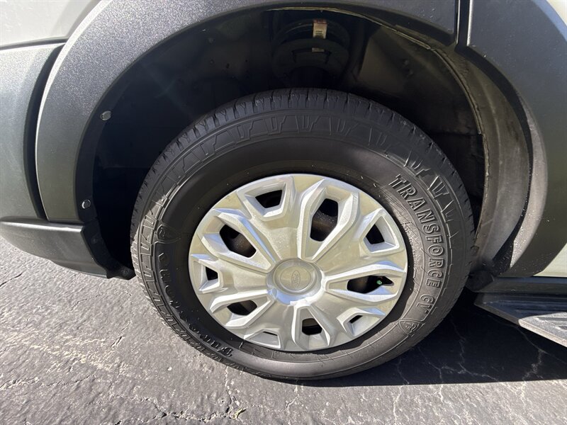 2021 Ford Transit 350 XL 15 Passenger High Roof Ecoboost - Photo 32 - Lecanto, FL 34461