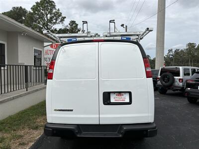 2025 Chevrolet Express 3500 Extended Cargo Van - Photo 7 - Lecanto, FL 34461