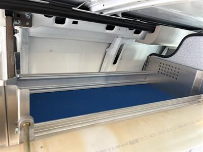 2025 Chevrolet Express 3500 Extended Cargo Van - Photo 21 - Lecanto, FL 34461