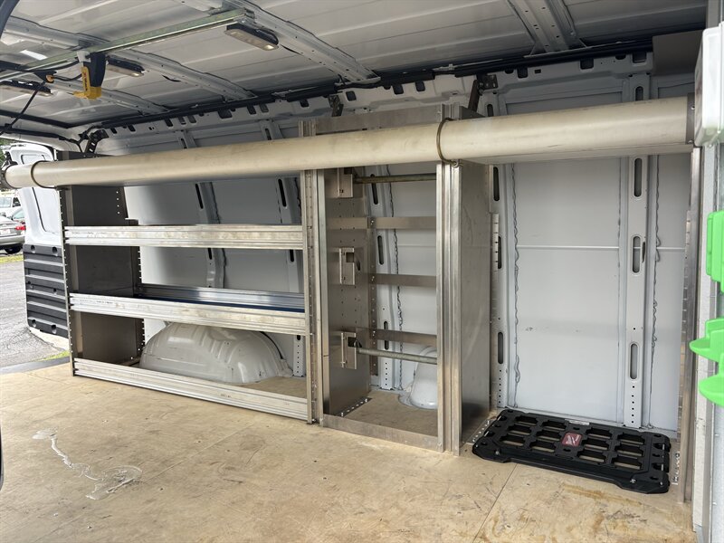 2025 Chevrolet Express 3500 Extended Cargo Van - Photo 11 - Lecanto, FL 34461