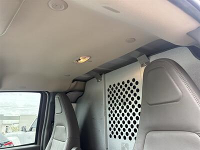 2025 Chevrolet Express 3500 Extended Cargo Van - Photo 25 - Lecanto, FL 34461