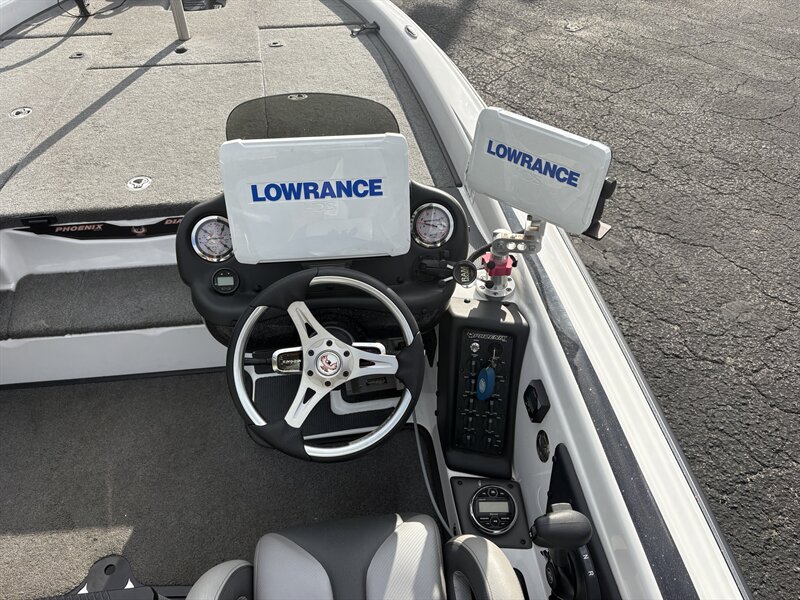 2017 Phoenix 919 ProXP   - Photo 17 - Lecanto, FL 34461