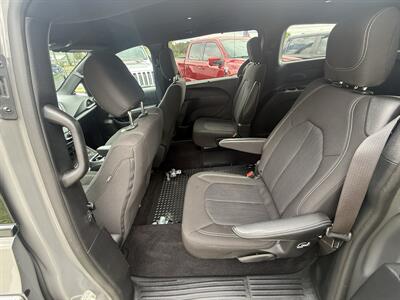 2022 Chrysler Pacifica Touring Wheelchair Accessible - Photo 31 - Lecanto, FL 34461