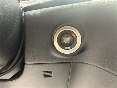 2022 Chrysler Pacifica Touring Wheelchair Accessible - Photo 18 - Lecanto, FL 34461