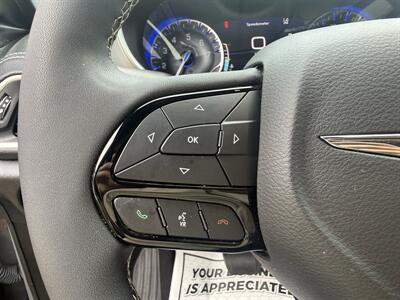 2022 Chrysler Pacifica Touring Wheelchair Accessible - Photo 15 - Lecanto, FL 34461