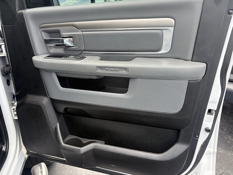 2020 RAM 1500 Classic SLT - Photo 25 - Lecanto, FL 34461