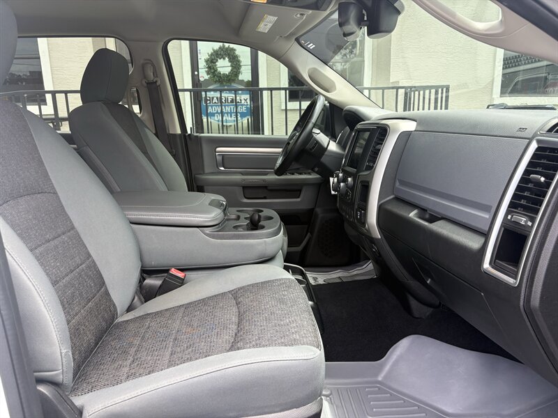 2020 RAM 1500 Classic SLT - Photo 27 - Lecanto, FL 34461