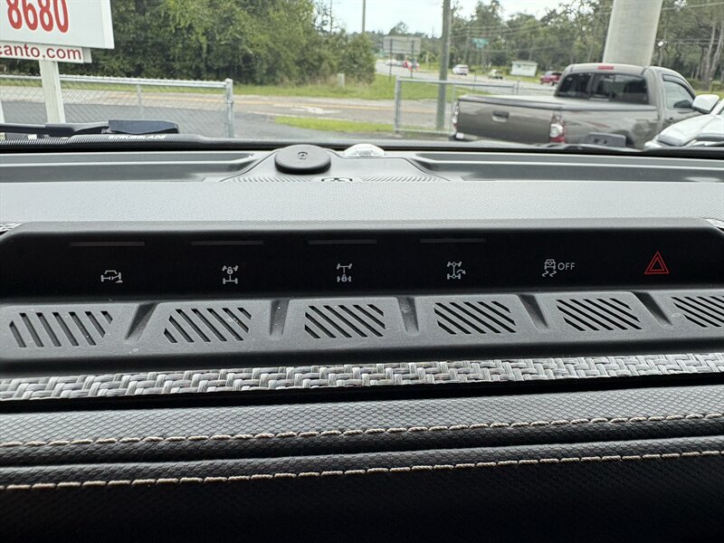 2023 Ford Bronco Raptor - Photo 19 - Lecanto, FL 34461