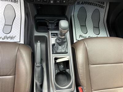 2023 Toyota Tacoma Limited   - Photo 15 - Lecanto, FL 34461