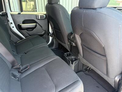 2020 Jeep Gladiator Sport S   - Photo 21 - Lecanto, FL 34461