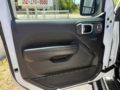 2020 Jeep Gladiator Sport S   - Photo 7 - Lecanto, FL 34461