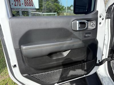 2023 Jeep Wrangler Sahara 4xe   - Photo 8 - Lecanto, FL 34461