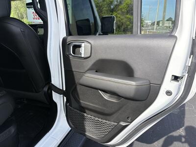2023 Jeep Wrangler Sahara 4xe   - Photo 24 - Lecanto, FL 34461