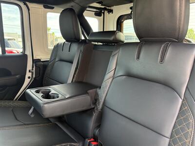 2023 Jeep Wrangler Sahara 4xe   - Photo 30 - Lecanto, FL 34461
