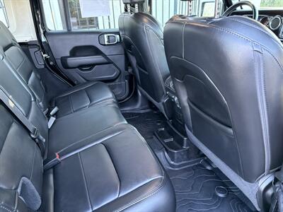 2020 Jeep Wrangler Unlimited Sahara   - Photo 19 - Lecanto, FL 34461