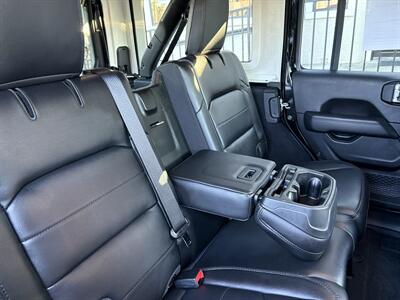 2020 Jeep Wrangler Unlimited Sahara   - Photo 20 - Lecanto, FL 34461