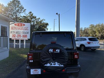 2020 Jeep Wrangler Unlimited Sahara   - Photo 4 - Lecanto, FL 34461