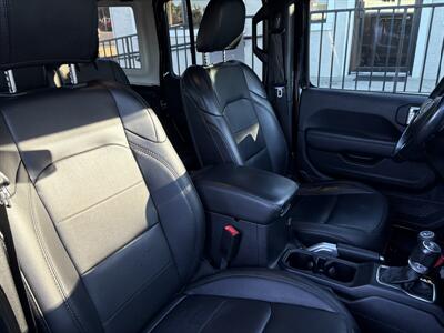 2020 Jeep Wrangler Unlimited Sahara   - Photo 16 - Lecanto, FL 34461