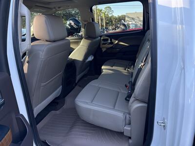 2017 GMC Sierra 1500 SLT   - Photo 9 - Lecanto, FL 34461