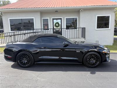 2018 Ford Mustang GT Premium - Photo 4 - Lecanto, FL 34461
