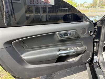 2018 Ford Mustang GT Premium - Photo 7 - Lecanto, FL 34461