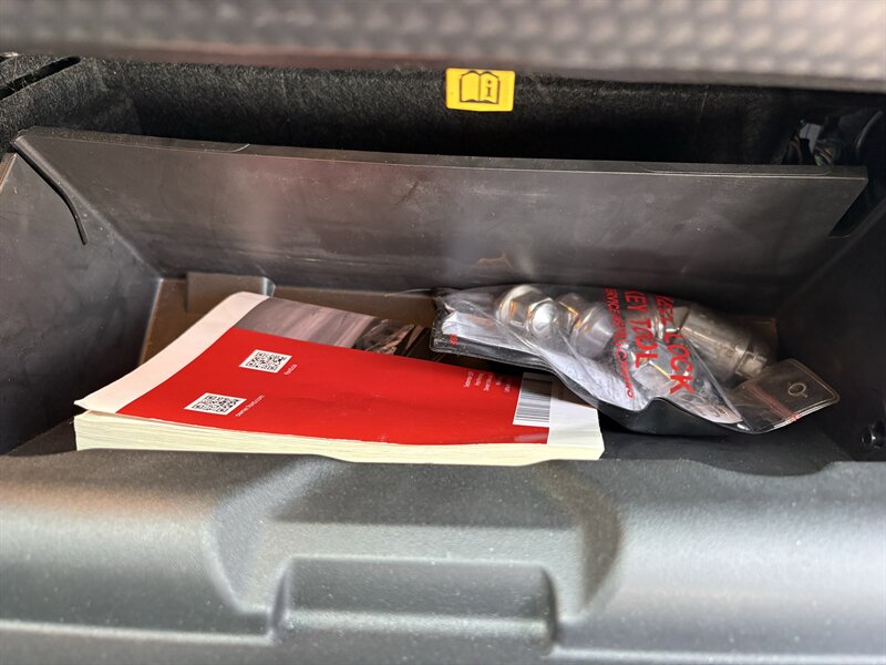 2018 Ford Mustang GT Premium - Photo 16 - Lecanto, FL 34461