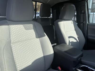 2022 Toyota Tacoma SR5 V6   - Photo 20 - Lecanto, FL 34461