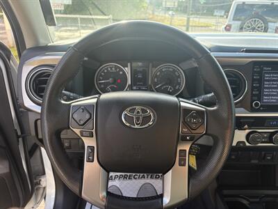 2022 Toyota Tacoma SR5 V6   - Photo 11 - Lecanto, FL 34461
