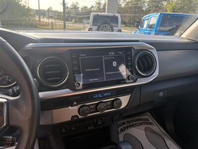 2022 Toyota Tacoma SR5 V6   - Photo 12 - Lecanto, FL 34461