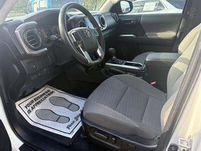 2022 Toyota Tacoma SR5 V6   - Photo 8 - Lecanto, FL 34461