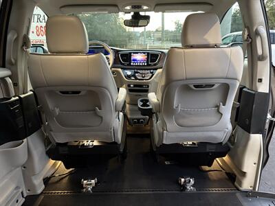 2017 Chrysler Pacifica Limited   - Photo 17 - Lecanto, FL 34461