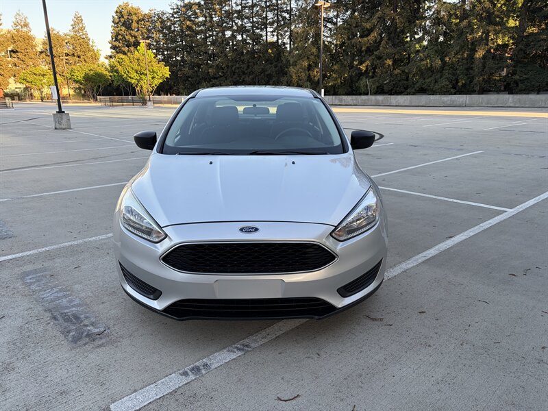 2017 Ford Focus S   - Photo 1 - Campbell, CA 95008