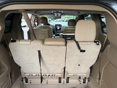2016 Chrysler Town and Country Touring - Photo 15 - Campbell, CA 95008