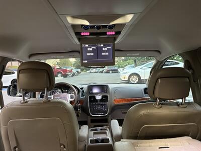 2016 Chrysler Town and Country Touring - Photo 16 - Campbell, CA 95008