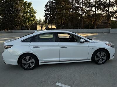 2017 Hyundai SONATA Plug-in Hybrid Limited   - Photo 4 - Campbell, CA 95008