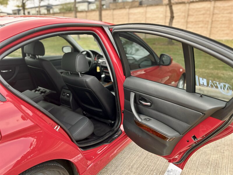 2010 BMW BMW 328i LEATHER ROOF 61K LOW MILES BLUETOOTH YOUTUBE VIDEO   - Photo 52 - Stafford, TX 77477