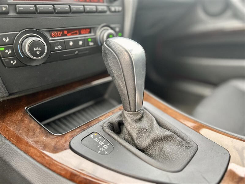 2010 BMW BMW 328i LEATHER ROOF 61K LOW MILES BLUETOOTH YOUTUBE VIDEO   - Photo 46 - Stafford, TX 77477