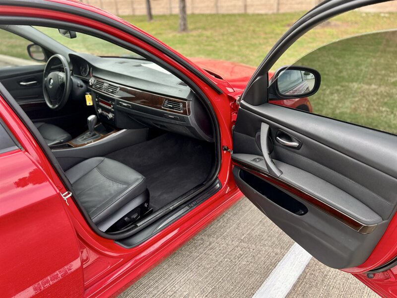 2010 BMW BMW 328i LEATHER ROOF 61K LOW MILES BLUETOOTH YOUTUBE VIDEO   - Photo 50 - Stafford, TX 77477