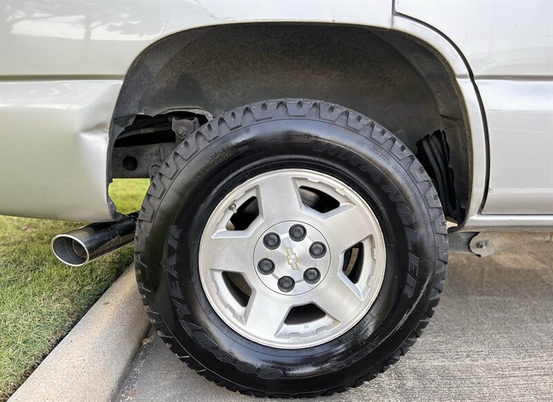2004 Chevrolet CHEVROLET TAHOE LS ROOF RACK BOSE   - Photo 90 - Stafford, TX 77477