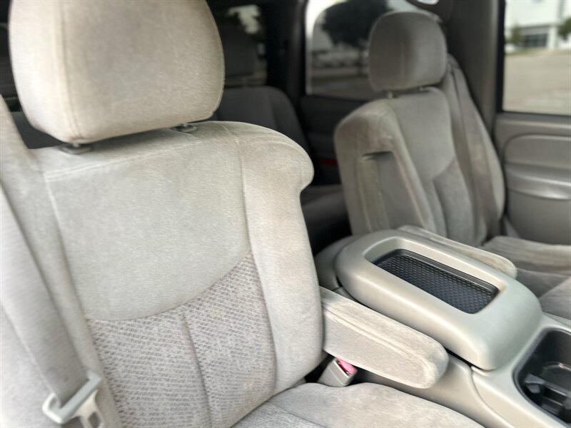 2004 Chevrolet CHEVROLET TAHOE LS ROOF RACK BOSE   - Photo 49 - Stafford, TX 77477
