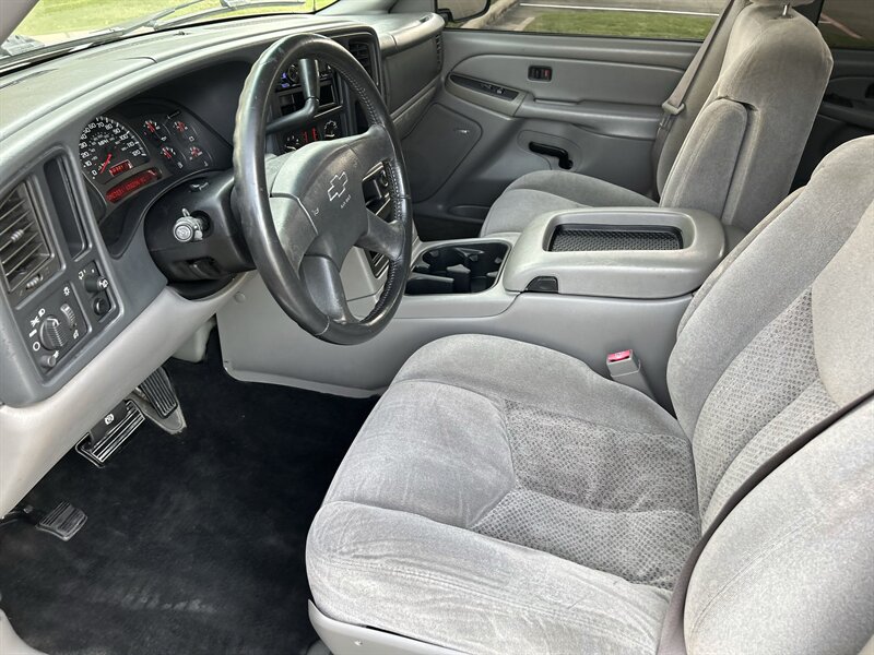 2004 Chevrolet CHEVROLET TAHOE LS ROOF RACK BOSE   - Photo 42 - Stafford, TX 77477